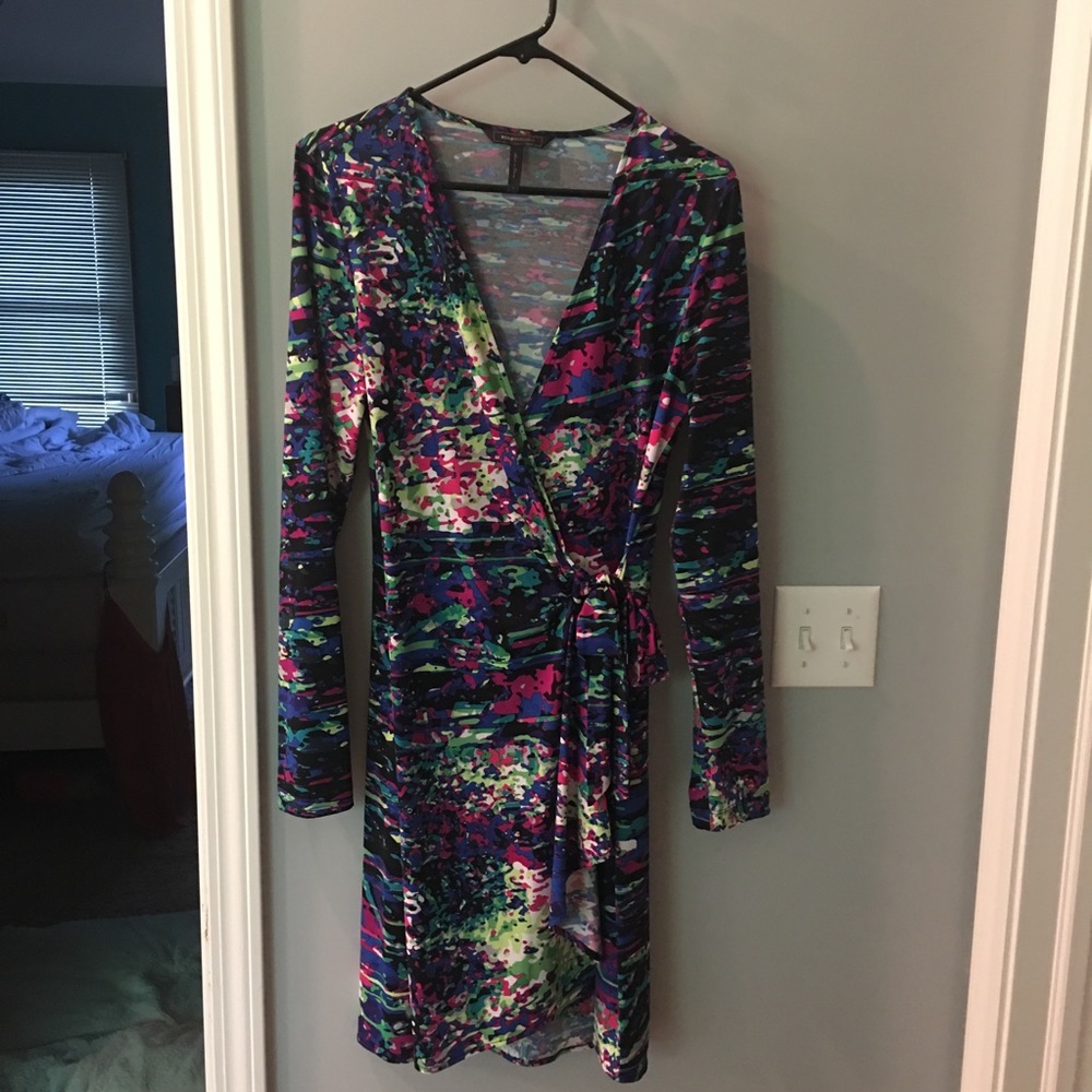 Long sleeve colorful wrap dress
